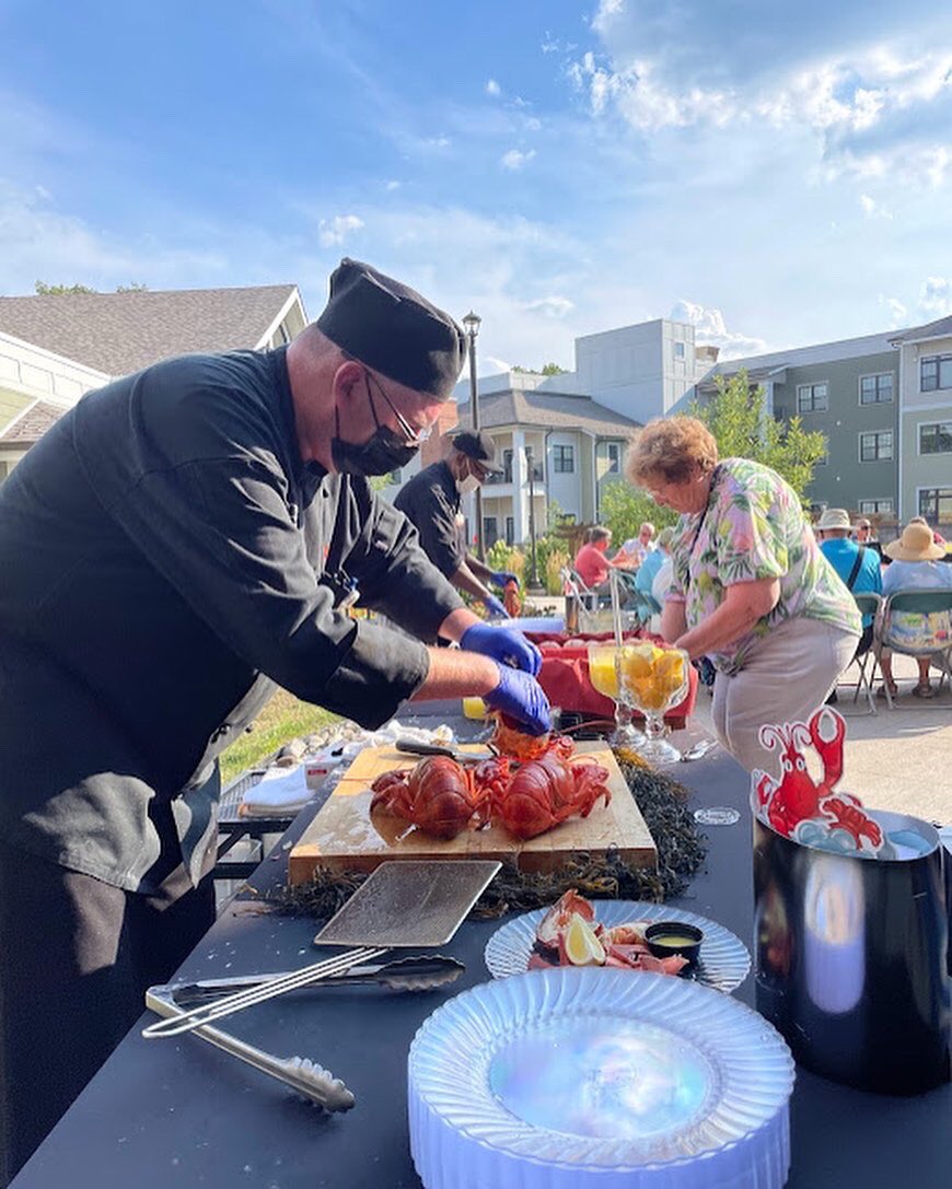 MessiahLifeways's tweet photo. 🦞🍽 Warning: These photos may make you hungry! 🍽🦞

On the fourth Thursday of every month, the Messiah Lifeways dining team hosts a festival meal with a new, delicious meal each month. This month was lobster bake! 😋 https://t.co/9jEMf0I8Ze