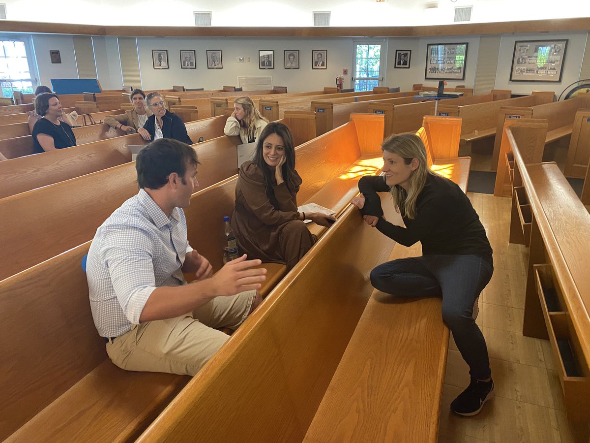 GSSstingrays's tweet photo. Our faculty for grades 4-8 enjoyed learning more about @TheSocialInst and taking part in interactive lessons with @soLaur during day two of faculty meetings. 

#gulfstreamschool #winatsocial #socialemotionalearning #backtoschool https://t.co/7y4cLNJJYf