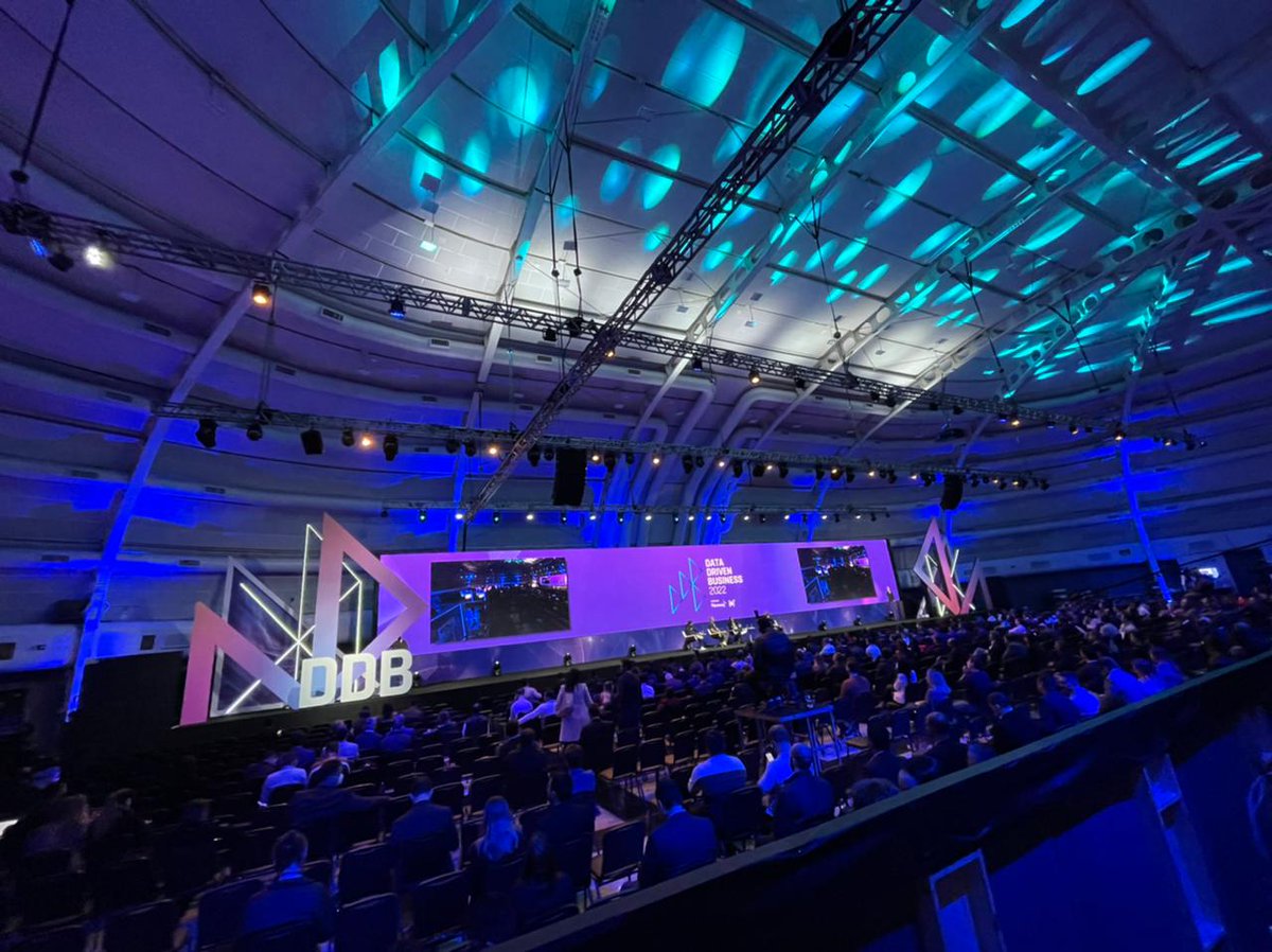 RedDoor_Ag's tweet photo. O Data Driven Business 2022, maior fórum de dados para negócios do país, assinado pela Neoway e da B3 está rolando ao vivo agora!
Tudo com criação, estratégia, curadoria e produção da Red Door.
Confira líderes como o vencedor do Prêmio Nobel Daniel Kahneman e Anindya Ghose. https://t.co/XUdBJ8r3p0