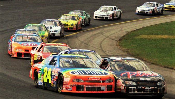 Jeff Gordon won the 1998 Farm Aid on CMT 300 at New Hampshire 24 years ago today. 🏁

#TheMagicMile 🏁