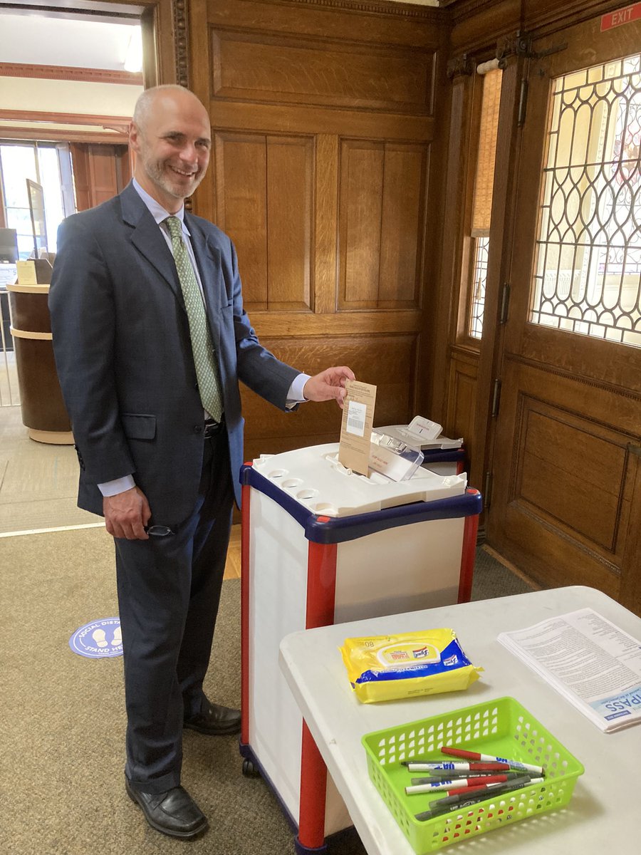 Doug4StateRep's tweet photo. Vote early from now to Sept 2nd! Cast my vote this morning - it’s fast and easy! #vote #voteblue #mapoli #marblehead #lynnma #swampscott https://t.co/Xd7o4S7Wgy