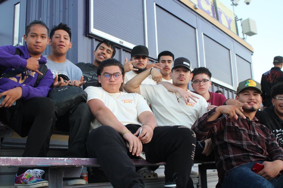 rhsnewspapers's tweet photo. Senior Sunrise 🌅 https://t.co/U3FShRrlNR