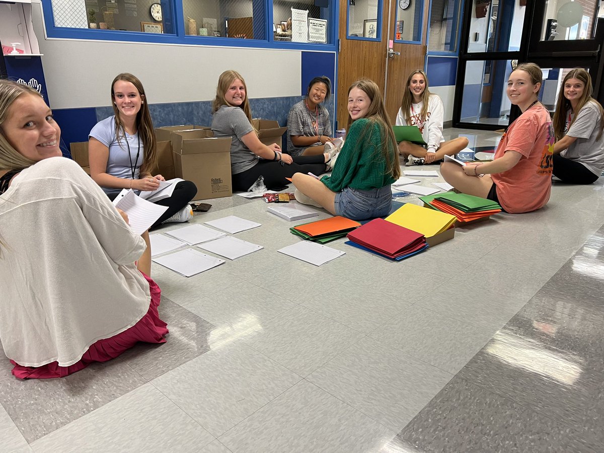 McAHighlander's tweet photo. STEM Folders are on the works! Thanks @marcusstuco for being AMAZING! Love you so much. #wearemarcusweareone #lisdculture #mcabuildsicons https://t.co/NViuFz0z0d