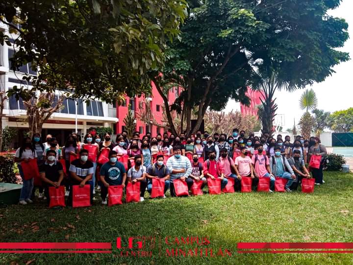 UgmMinainfo's tweet photo. Recibimos con mucha alegría a la generación 2022 - 2026 de alumnos nivel licenciatura sistema sabatino 👏😊

¡Tú también puedes prepararte para el futuro con nosotros!

#UGMMinatitlán
#SistemaSabatino https://t.co/PiHnlc7Mak