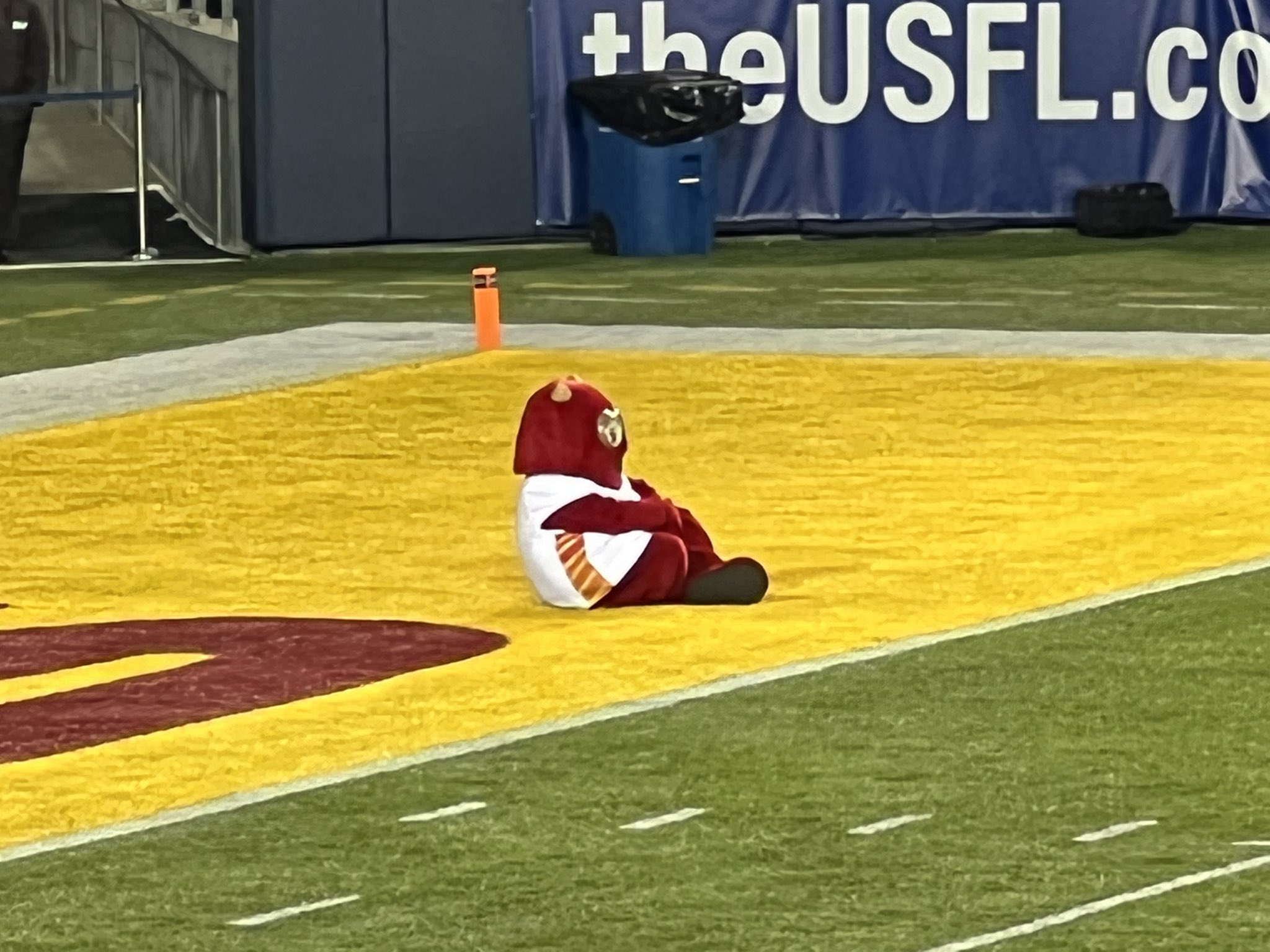 Keith E. Young 🐈‍⬛ on Twitter "USFL I feel so sorry for Blob. https