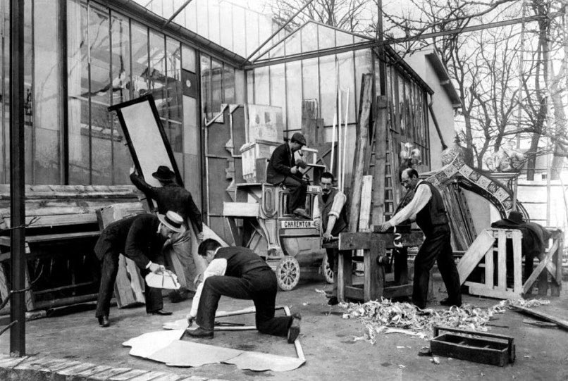 CulverStudios's tweet photo. Building O views π¬
Fun fact- it was modeled after some of the original film stages built with glass walls and ceilings, like the George Melies studio (slide 2)
#TheCulverStudios #theculversteps #culvercity #culversteps s #Hollywood #LosAngeles #Movies #ProductionMovies https://t.co/6aBzFBMryk