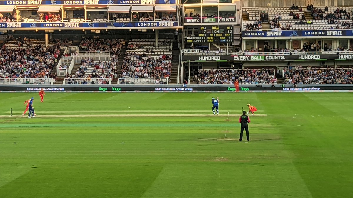 EssexLguCricket's tweet photo. Just a Chingford player and a Frenford player out in the middle batting at Lord's.... https://t.co/YfyYX7E33b