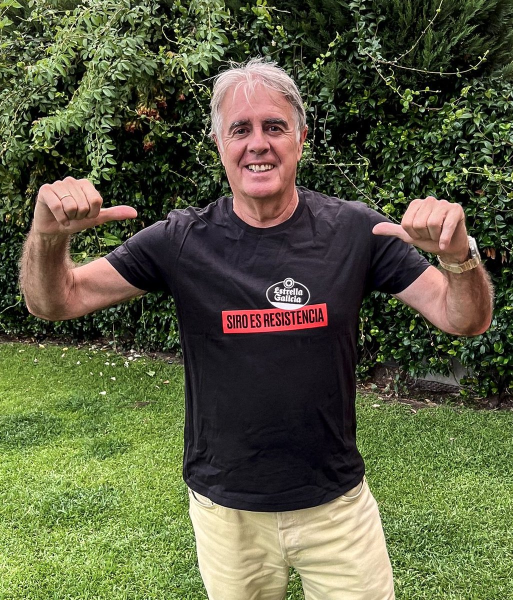 sirolopez's tweet photo. Gente! Mis amigos de @estrellagalicia me han hecho esta camiseta personalizada y vosotros también podéis tenerla si os mola🍻

Aquí la tenéis: https://t.co/C2h8CZM7AV https://t.co/V5SY1kfCOt