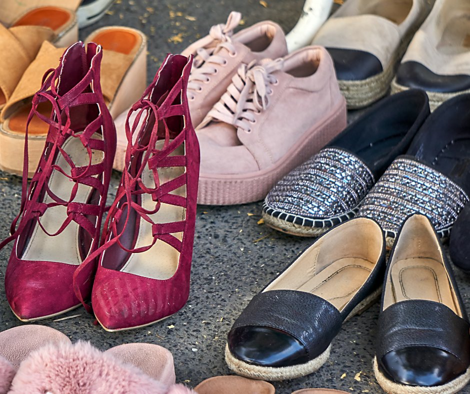 ExcelsiorMktMN's tweet photo. These shoes are made for walkin' 😎
.
.
.
Looking to add to your wardrobe? Head over to the Excelsior Flea Market on the corner of Lake and Water St. this SATURDAY! (9/3/22)

#fleamarket #localvendors #buylocal #excelsiormn #antiques https://t.co/wCXGJAcooS