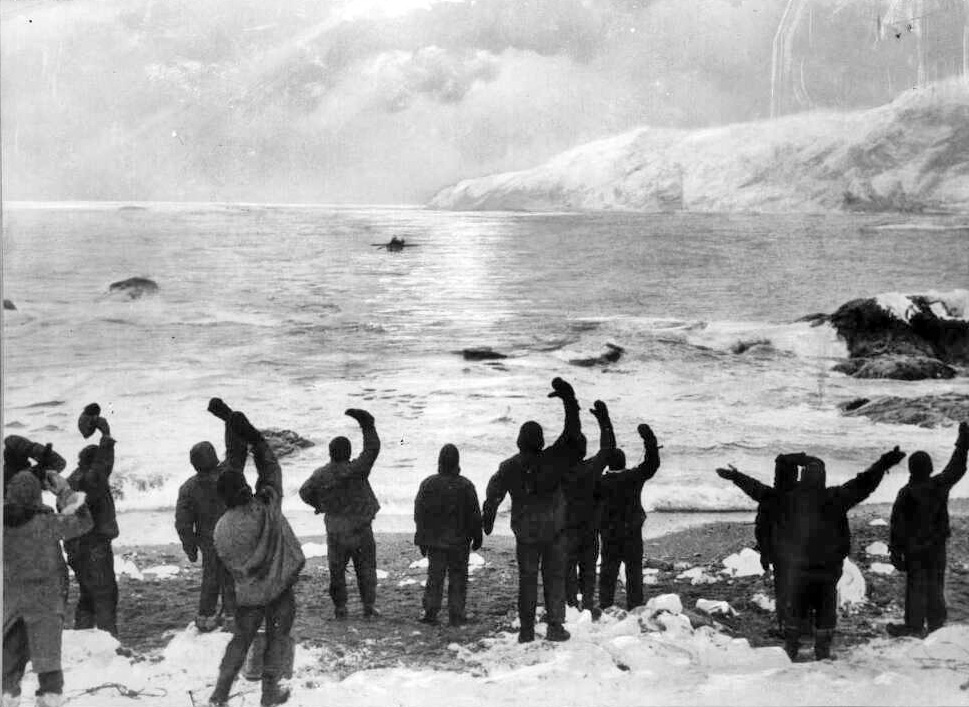 ExplorersClub's tweet photo. On this day in 1916, #ErnestShackleton completed the rescue of all of his men stranded on Elephant Island in Antarctica. 

📸 Source: @RGS_IBG

#OTD #Shackleton #JamesCaird https://t.co/JpzuxjA0cC