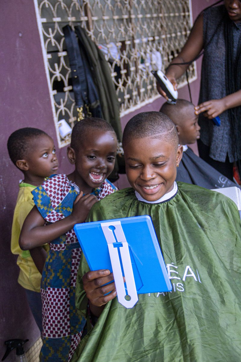 So  <a href="/olenapi3/">ole napi 🇨🇲</a>  sent me a DM some time last week, he told me that he wants to help with my small philanthropic works by taking quality pics. So last Monday I invited him and we visited an orphanage n he took some pictures and gave free haircuts to the kids n the kids were so happy