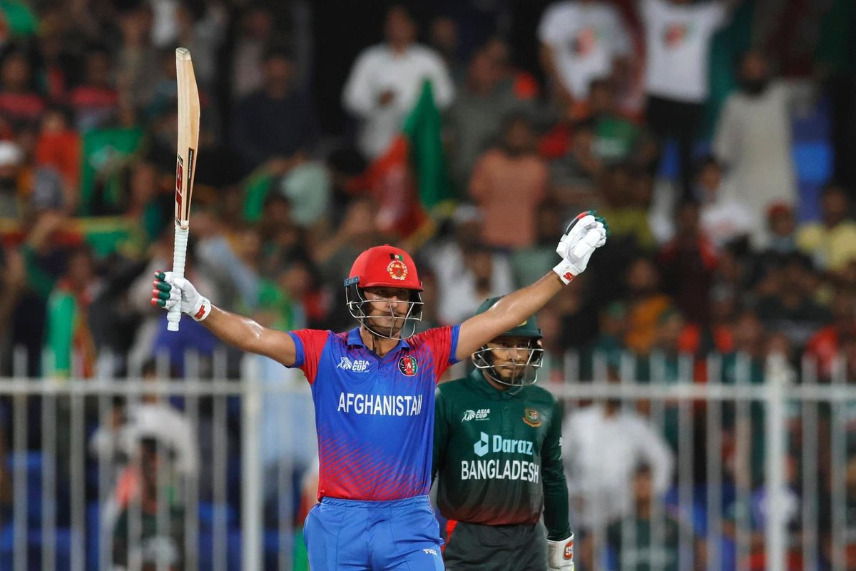 MohammadNabi007's tweet photo. زړه ته رانږدې قدرمنو هیوادوالو! 
لومړی خو مو له کړیو دعاوو زښته زیاته مننه او بیا مو ننۍ زبردسته بریا هم مبارک شه! 
بل راونډ ته بشپړ آماده یو او ان شاالله چې اتلان به لا ښه ځلیږي. 
بیا بیا مبارک 🙌 🇦🇫 https://t.co/RDFvlIx4El
