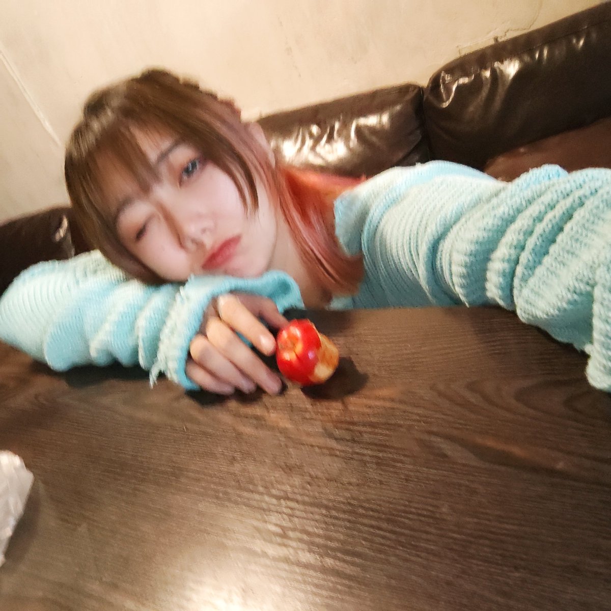 moistureame's tweet photo. 🍎 https://t.co/QFPC2ydzBU