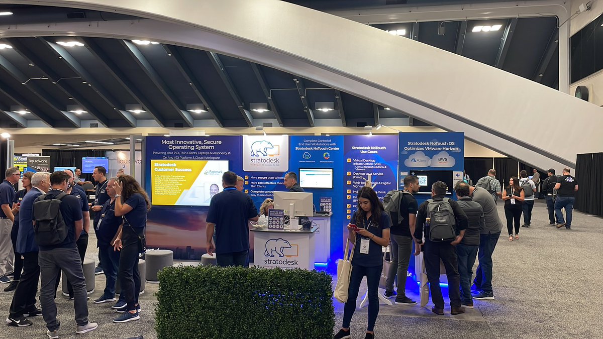 Lots of great conversations being had at the <a href="/stratodesk/">Stratodesk</a> #VMwareExplore booth! Come and check it out booth 1700