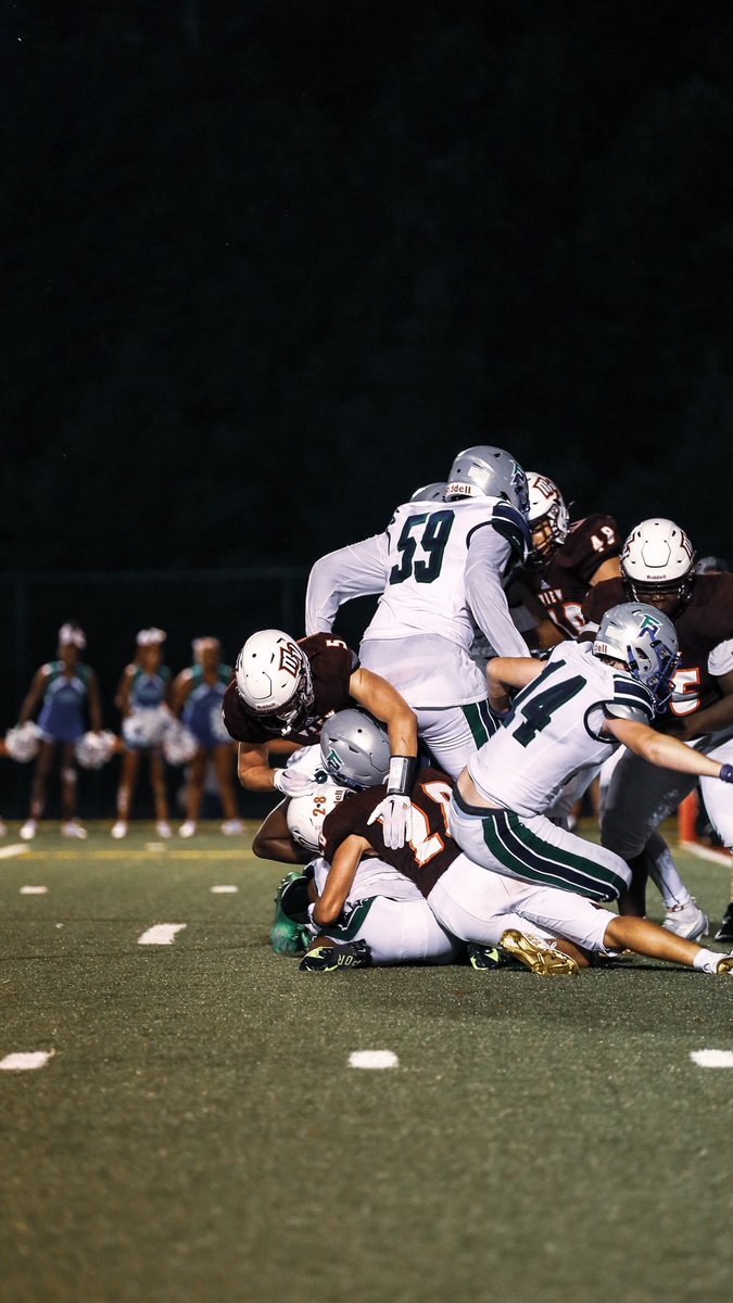 Kofisvision's tweet photo. Here are some pictures I took for Mountain View’s Varsity Football team. https://t.co/wAepp08x59