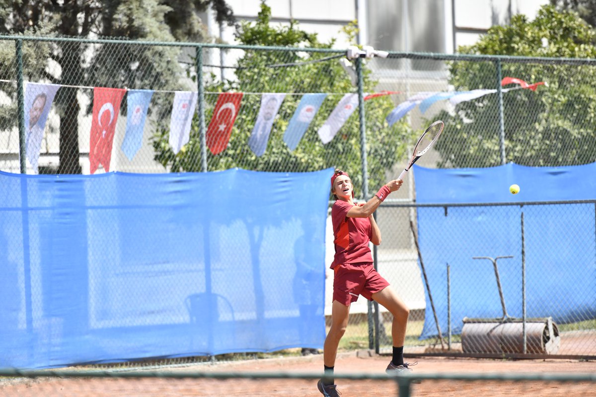 saricambel's tweet photo. Sarıçam Belediyesi olarak ana sponsorluğunu üstlendiğimiz ve 2 Eylül’e kadar devam edecek “30 Ağustos Zafer Bayramı 16 Yaş Türkiye Tenis Şampiyonası’’nın açılışını gerçekleştirdik. 🥎🏸

#SporKentiSarıçam 
#SarıçamBelediyesi https://t.co/BMeibjXdiP