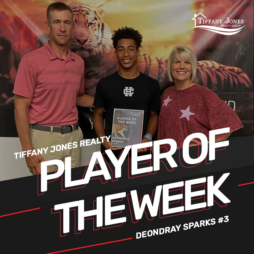 TJRealtyGroup's tweet photo. 🏈📣 Katie Hughes presents Player of the Week to Deondray Sparks! 📣🏈

Deondray Sparks #3 - SR WR/DB
4 tackles, 1 Assist, 1 PBU https://t.co/HB5M0CU5uJ