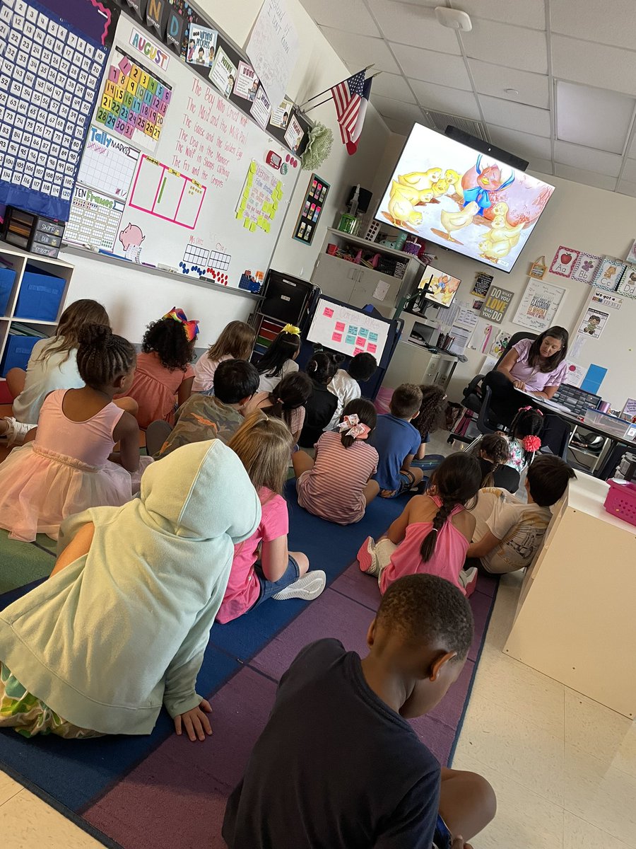 mrsnelson0110's tweet photo. Amplify Knowledge is in full swing in First Grade here at Armstrong! 
L💙VED listening to our student engage with their read aloud! @gisdnews @GISDLiteracy @AES_Aviators https://t.co/LdyikVIibs
