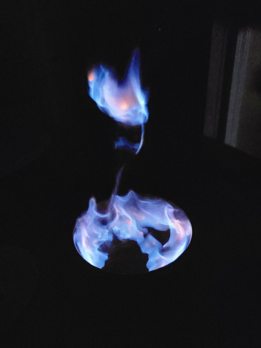 EDB_Poetry's tweet photo. Fire is real neat https://t.co/Cc9pN7nxAO