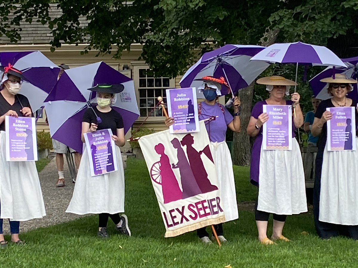 Thanks to <a href="/LexSeeHer2/">LexSeeHer</a> for a wonderful #SpinningTableau depicting women in Lexington in 1769, bringing their spinning wheels out to protest the taxation on cloth. #womenmakinghistory #lexingtonma