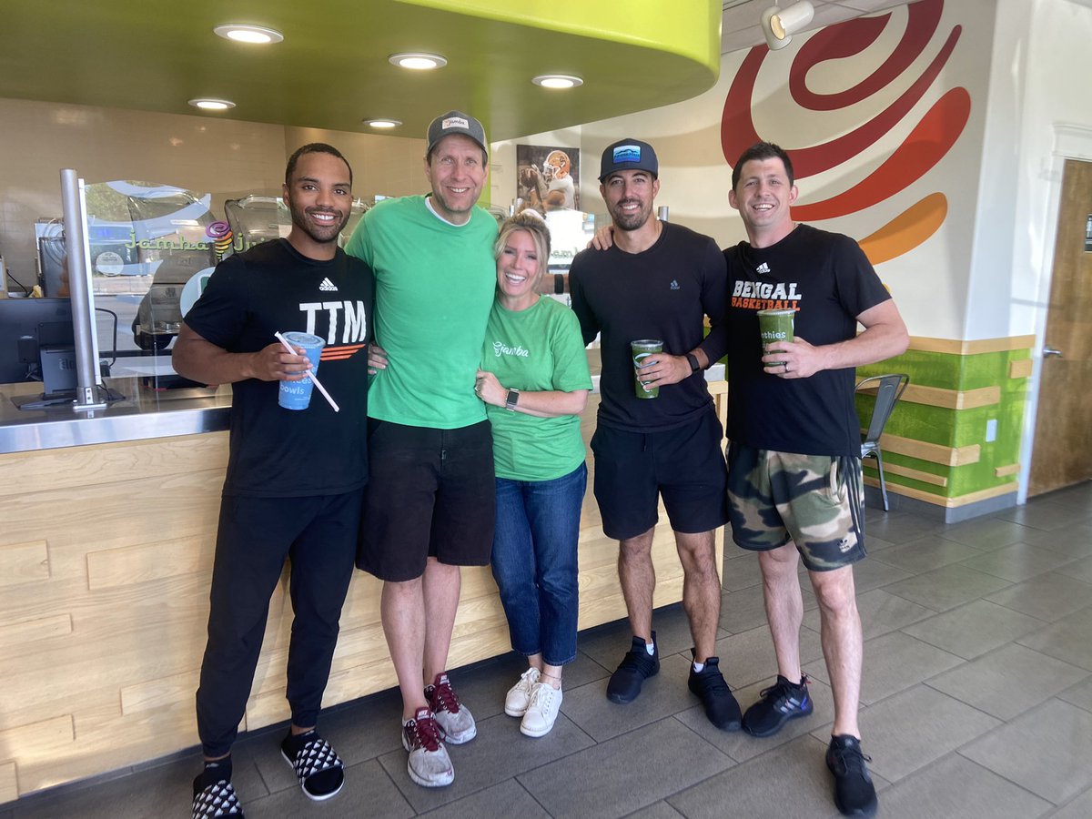 Great morning spent with great people! Thank you @RobShail and @danashail! Fueled up! Feeling good! The streak continues @pokyjambajuice! Enjoyed spending time with the football staff this morning! Go Bengals!