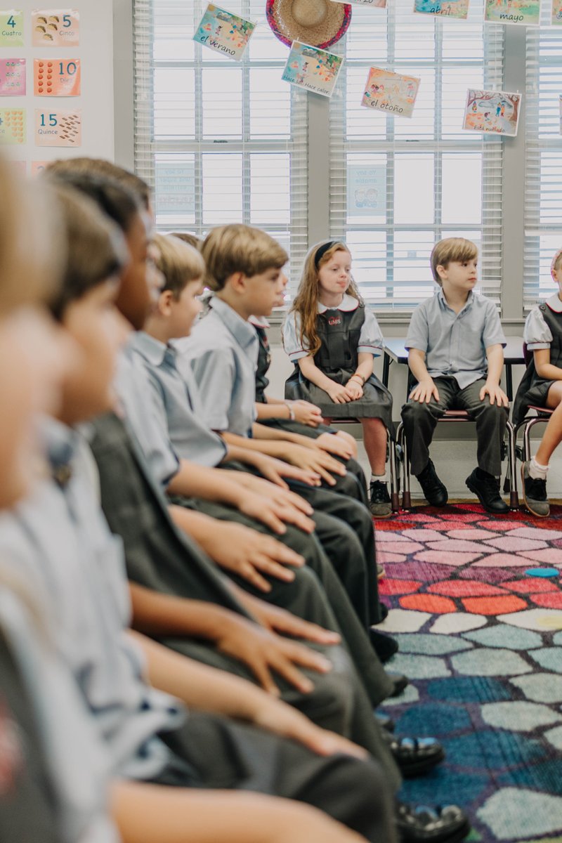 UMSWright's tweet photo. Lower School Spanish Enrichment | Did you know UMS-Wright students begin taking foreign language classes in K3? 

Today, Señora Palomo and her 2nd grade Spanish students had an interactive learning lesson while singing and dancing in Español! https://t.co/vLIGP2ptSc