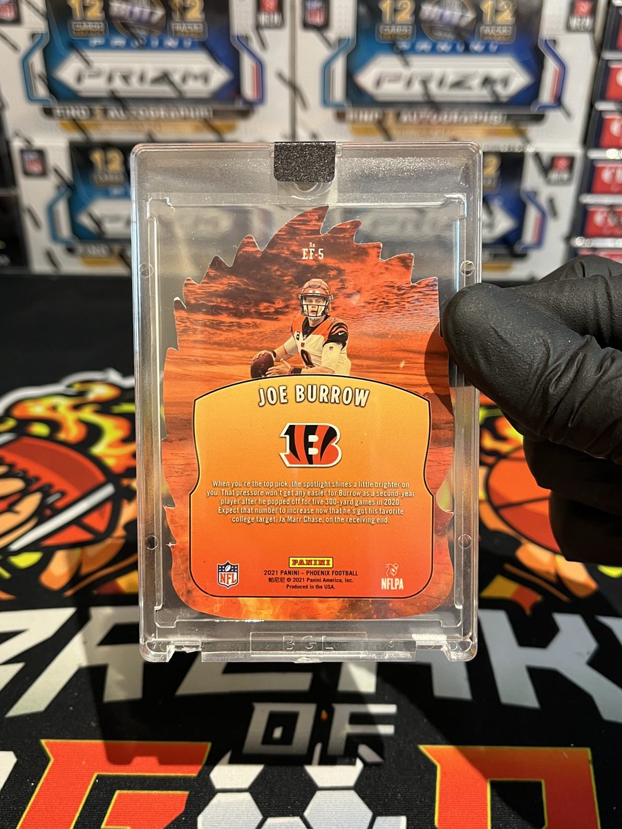 BreaksofGod's tweet photo. Recent Phoenix breaks have been EN FUEGO!! 🔥🔥 This break had a SWEET @ZachWilson (7/20) Rookie Auto and a SPICY @JoeyB En Fuego case hit!! 🏈🤩

Will Cincy make another deep run this season? 🤔

ONLY FIRE with BoG!🔥🔥

👉https://t.co/EKNHzbpt6m

#PulledByBoG #TheHobby https://t.co/hHo2e5g878