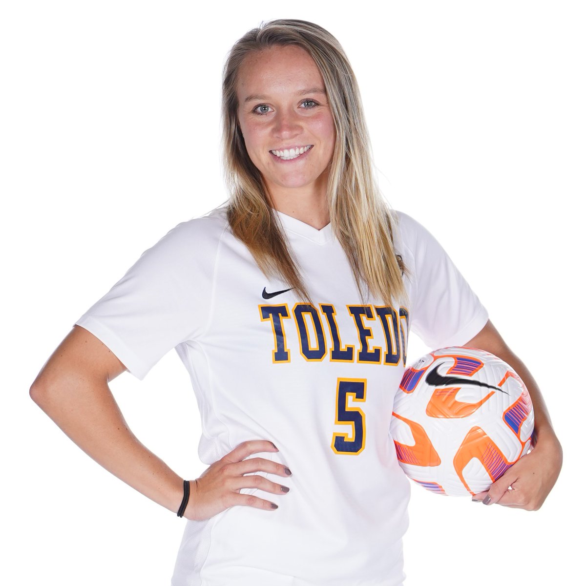 ToledoSoccer's tweet photo. Did you hear who the @MACSports ℙ𝕝𝕒𝕪𝕖𝕣 𝕠𝕗 𝕥𝕙𝕖 𝕎𝕖𝕖𝕜 was, 'cause we sure did 👀
.
1⃣1⃣ Shots
4⃣ Points
2⃣ Goals
1⃣ Game-winner https://t.co/9nNfZqqmsm