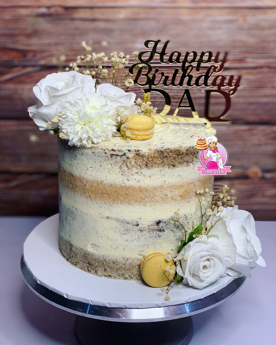 jmkoven's tweet photo. Beautiful cake zone onlyπ―
Semi-naked/rustic cake for a classic Dad.
Need cake for your next celebration,kindly call/WhatsApp- 08066385611. #TREASURE #birthdaycake #celebration #beautifulcake #giftideas #cake #lagos #nigeria #business #cakedecorating https://t.co/LkSHvgvOK9