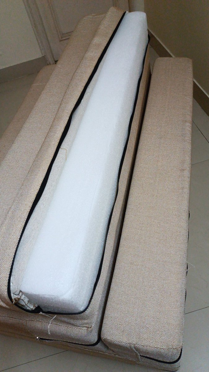 e_xponential's tweet photo. @AmazonHelp @JeffBezos @amazonIN @AmazonHelp 

You are selling foam for INR 6000/- in Amazon? https://t.co/AHBzdLnQ6k