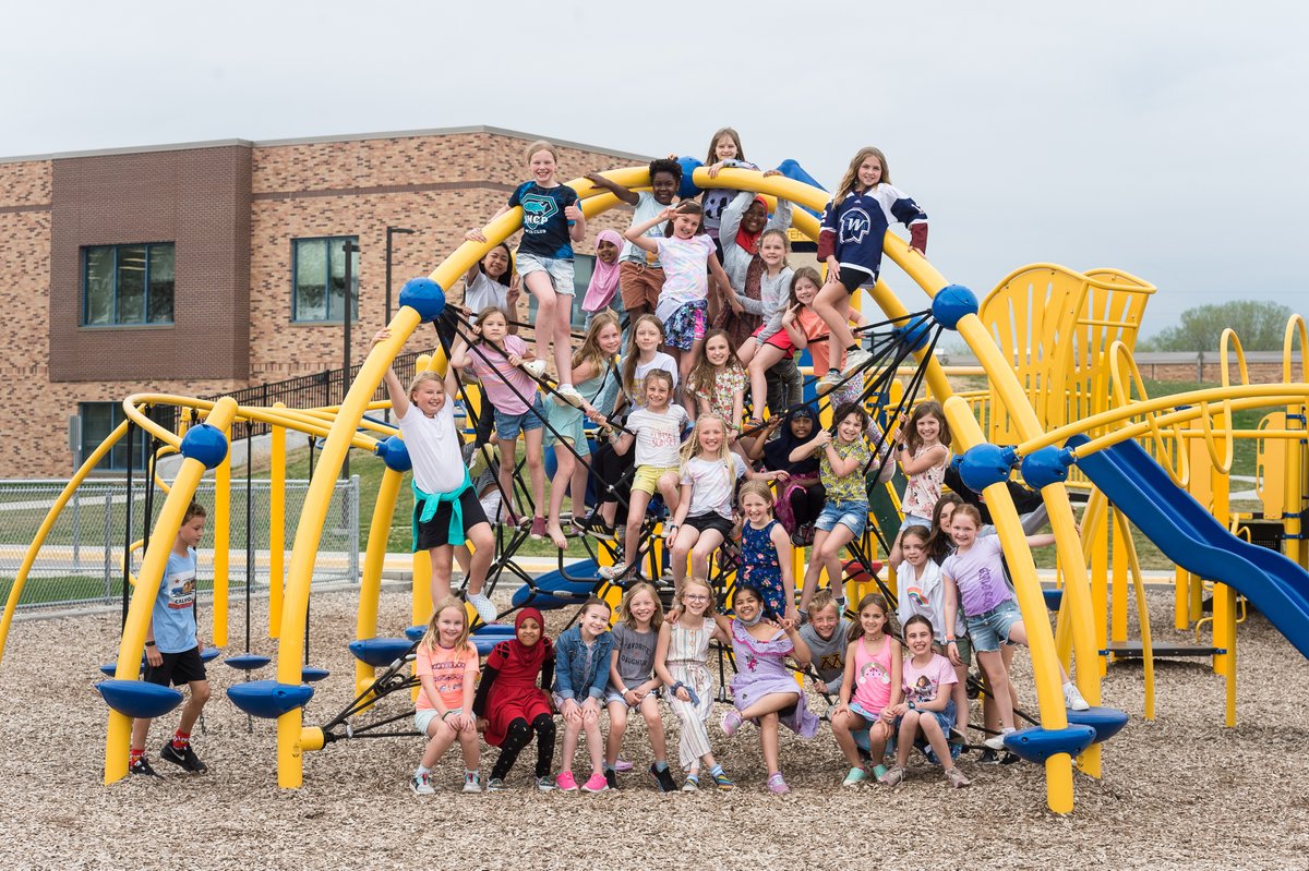 wayzataschools's tweet photo. ONE. MORE. WEEK. ππ
#WPSBackToSchool https://t.co/26ZEKfKwj2