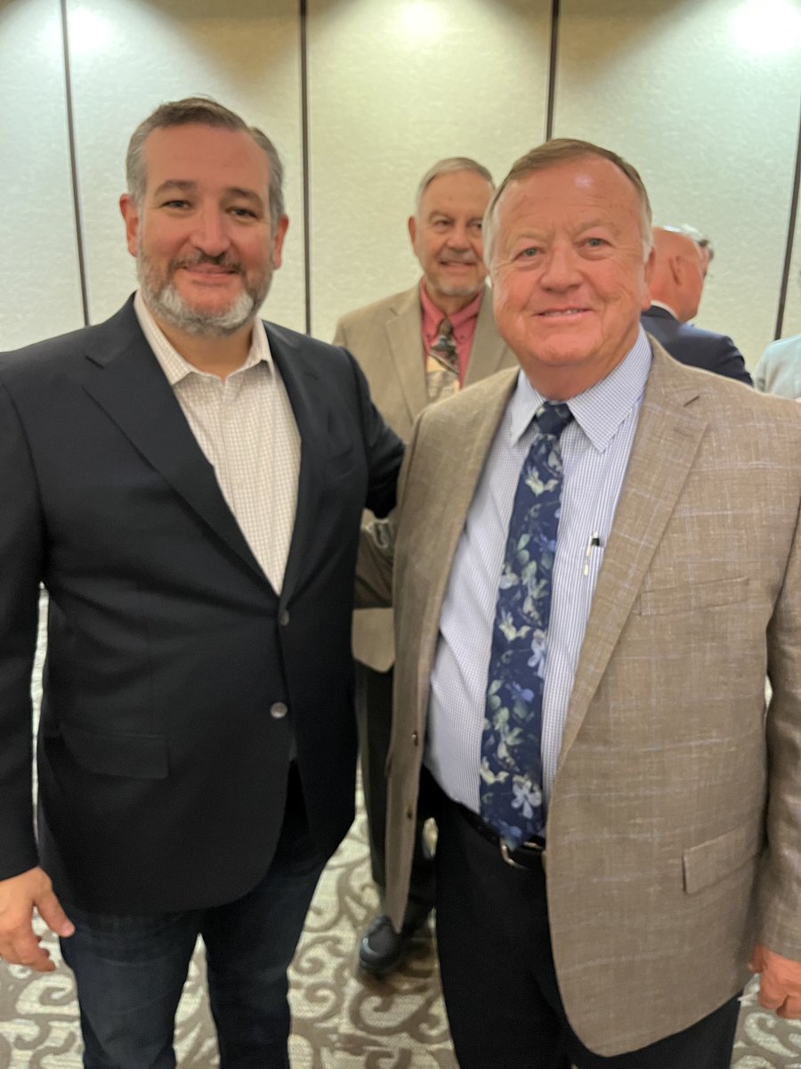 txvaughan's tweet photo. It was great to have ⁦@SenTedCruz⁩ speak to the I-27 Advisory Committee &amp; Ports to Plains Board today in Lubbock. Great supporter of West Texas! https://t.co/u0YU4rcpl5