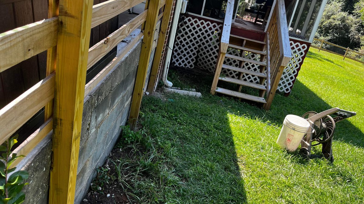 gnjunkremoval's tweet photo. Happy Tuesday! Today our crew did something small and simple but still helped our customer out!!
here are some before and afters! https://t.co/Yw8nFgTsF5