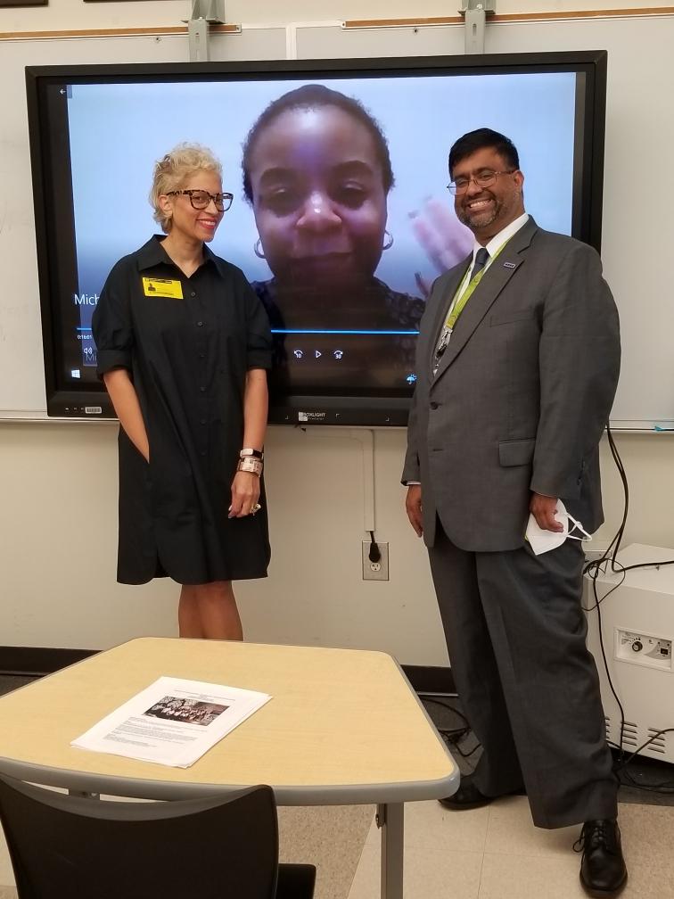SPJGeorgia's tweet photo. TODAY: Some of our chapter members went to Atlanta's midtown high school to talk journalism ethics:
@laurakadowney @rahulbali https://t.co/lDVtBI1o03