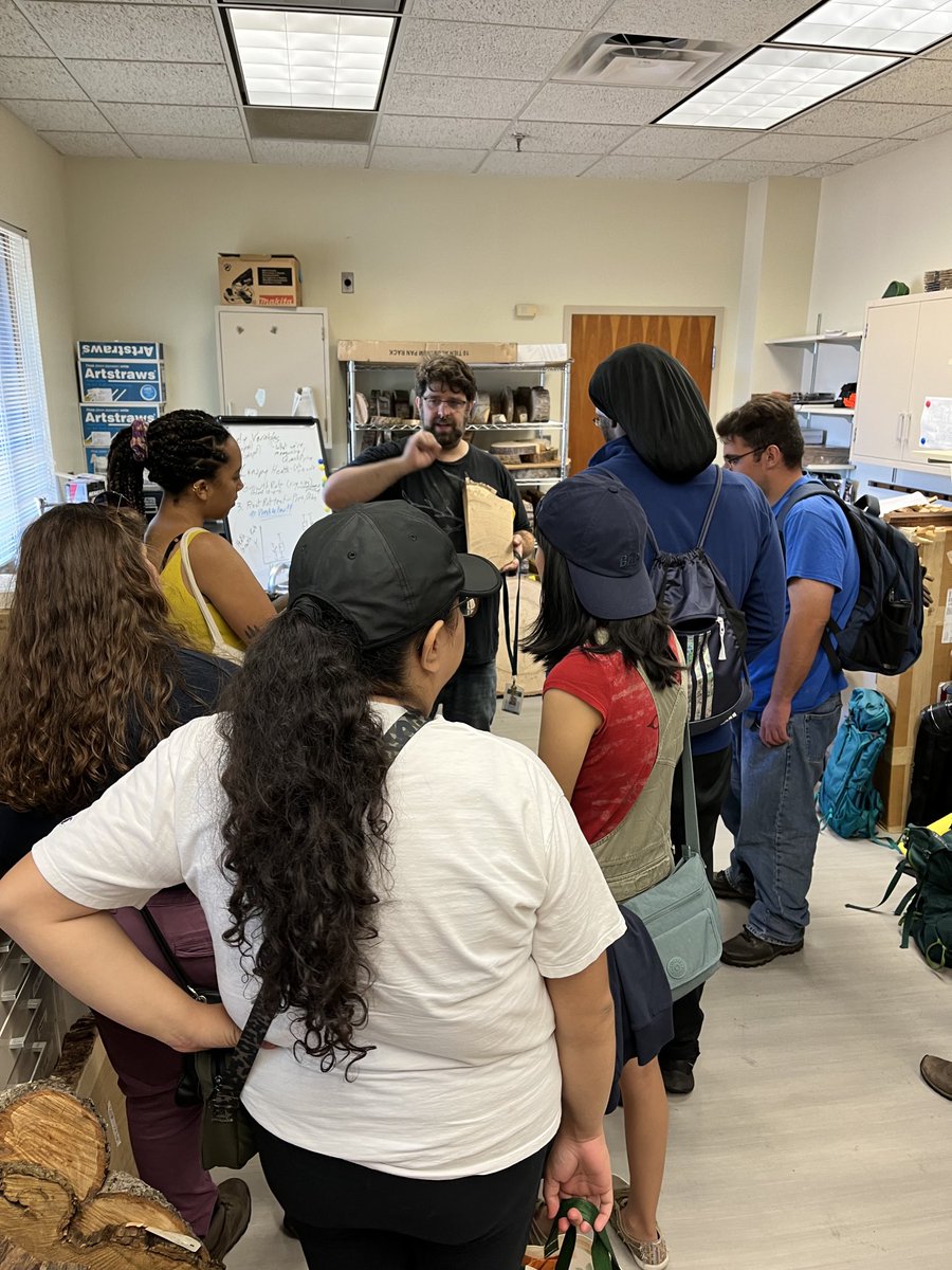 Thanks for welcoming ⁦<a href="/the_sca/">SCA</a>⁩ ⁦<a href="/Nature_IL/">TNC in Illinois</a>⁩ Imani Green Health Advocate to ⁦<a href="/MortonArboretum/">MortonArboretum</a>⁩ ⁦<a href="/MortonGTCP/">GlobalTrees@Morton</a>⁩ labs.