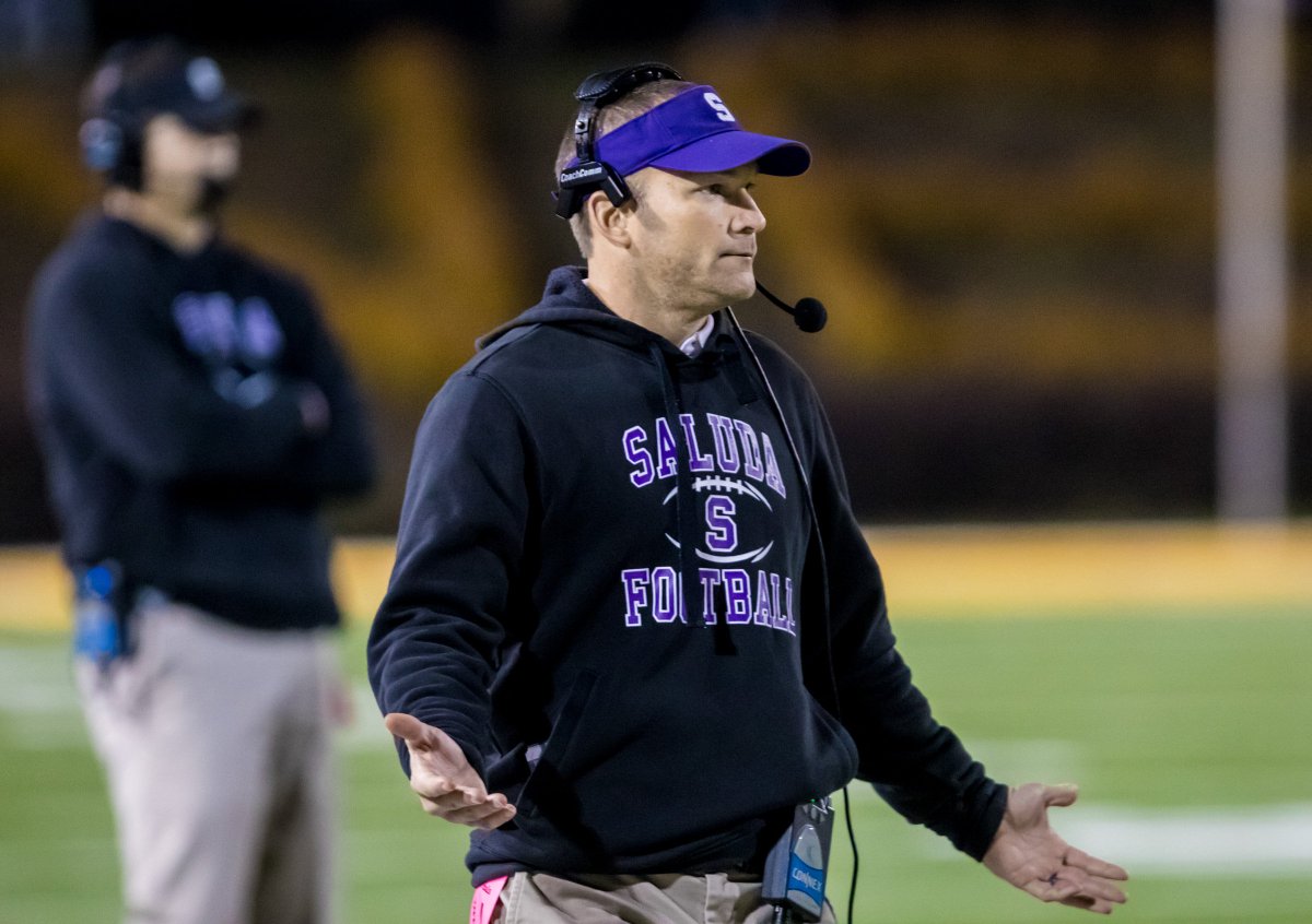 LouatTheState's tweet photo. Latest SC high school football media polls feature two teams at No. 1. Complete rankings 
@dfhsfootball @ACFloraFootball @fearthestingihs @RidgeViewF_Ball @FootballCamden @gilbert_indians @SaludaFootball @FCHSfootball21 @graycafootball
https://t.co/FbhspFE50J https://t.co/ftRTaJJNWm