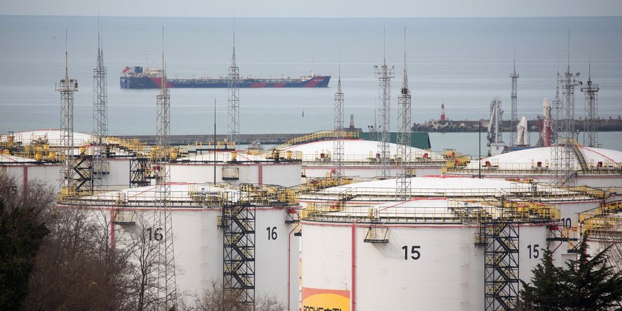 AugustLund0's tweet photo. At lyve om fakta er aldrig en vindende strategi:
Wall Street Journal: : “Moscow is raking in more revenue than ever with the help of new buyers, new traders and the world’s seemingly insatiable demand for crude.” https://t.co/eQmI8uoYbU