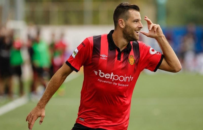 ue_cornella's tweet photo. 👤 Á𝑳𝑬𝑿 𝑳Ó𝑷𝑬𝒁 💥

📌 Segunda División 
⚽️ 84 partidos 
🎯 1️⃣0️⃣ goles 

📌 Segunda División B
⚽️ 123 partidos 
🎯 3️⃣2️⃣ goles

⚡️ Trayectoria, experiencia y olfato goleador para la 𝐔𝐄𝐂 ⚡️
 
#HoHemDeViure 💚 https://t.co/o67eHZEfi6
