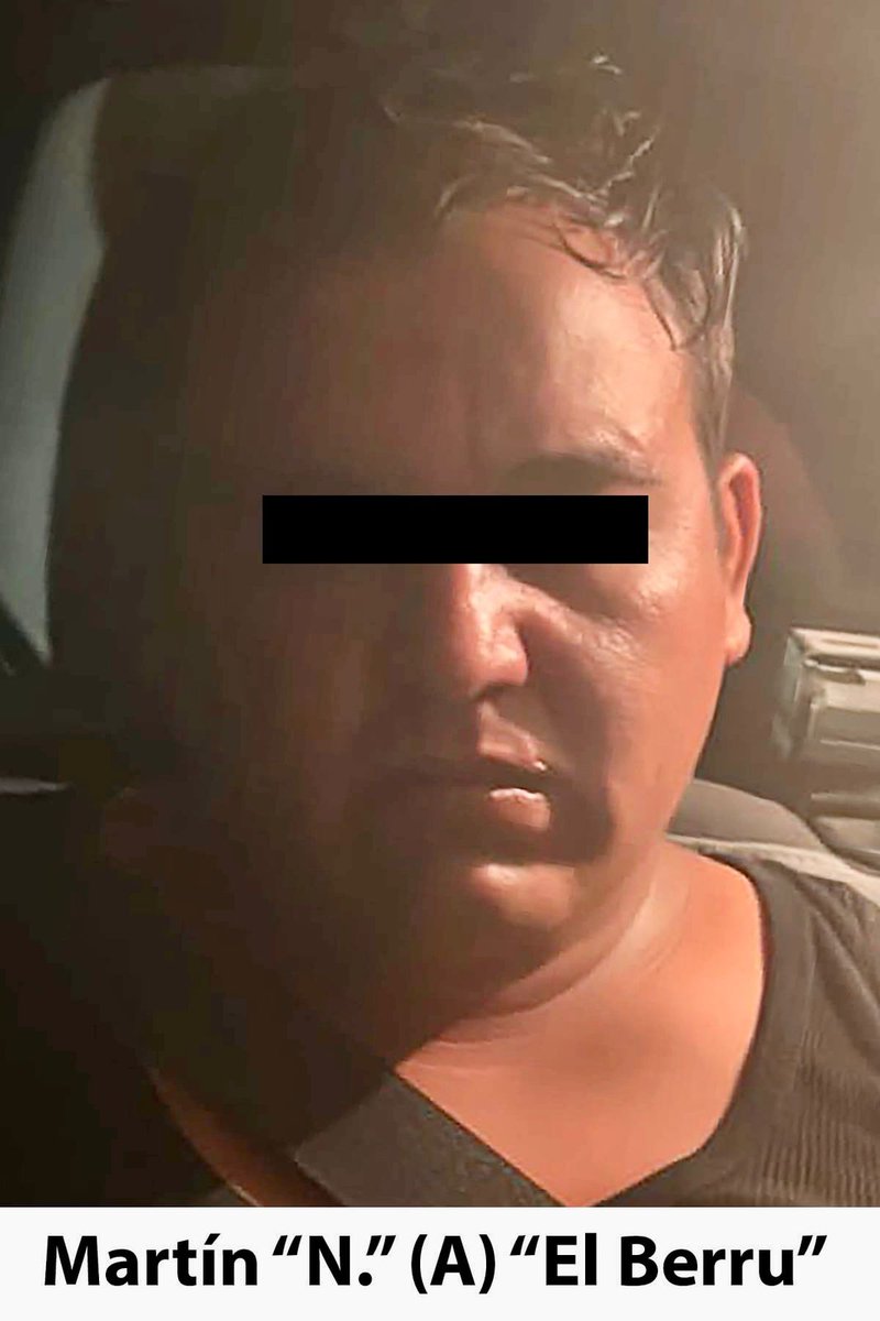 elreporteromx's tweet photo. 1 Encuentran muerto al pequeño Ian Alejandro, quien a sus 5 añitos le tocó conocer el infierno. Un sujeto, amigo de su familia, fue detenido como probable responsable. El cuerpecito del niño fue localizado enterrado en el patio de ese chacal. Nota: se presume inocente en tanto.. https://t.co/qInpu0qMpO