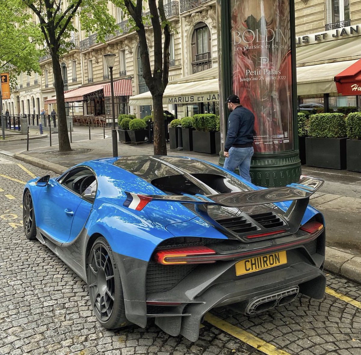 carpxrnpicx's tweet photo. Chiron Pur Sport https://t.co/rwVkXbDqG5