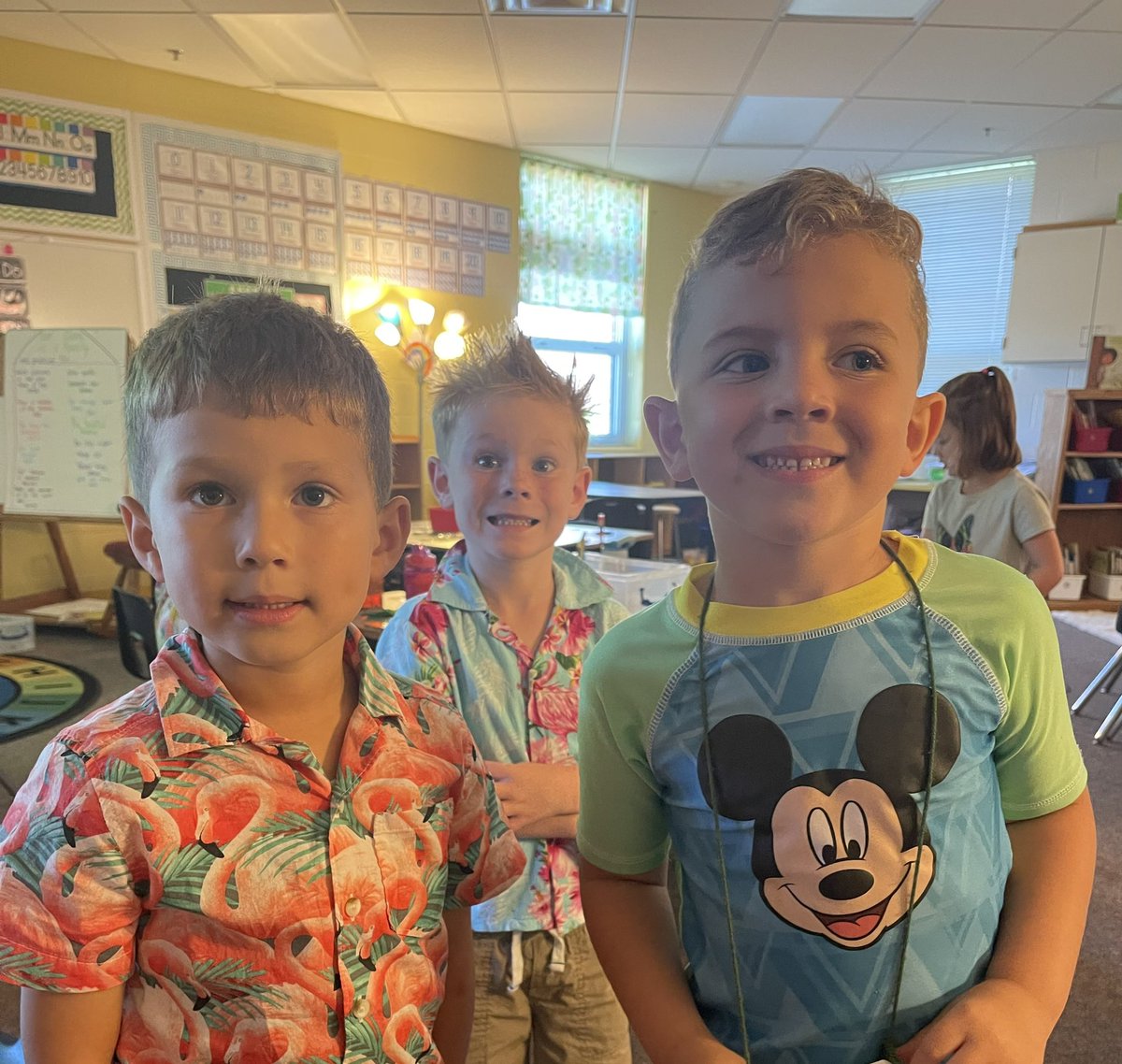 jharnesslps's tweet photo. Day 2 of @LibertyEdFdn Spirit Week 
Vacation Day 🌸🌊
#SHINEBRIGHTLPS https://t.co/aDA2LedXI0