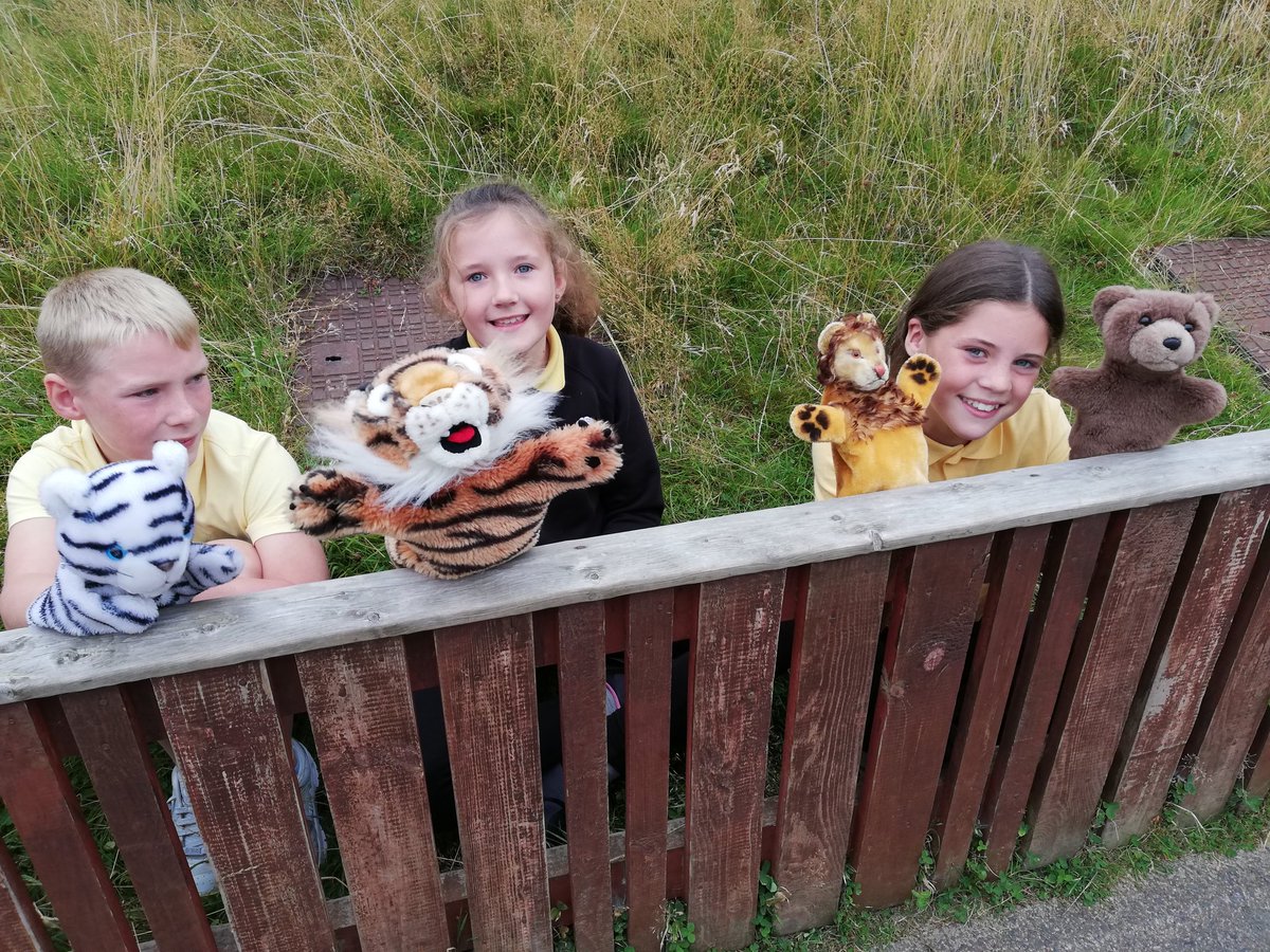 In Drama P7BK have been developing their performance skills. They had a very appreciative audience in the form of their buddies. Roll on next week when it’s the turn of P6/7 who went outdoors to rehearse.