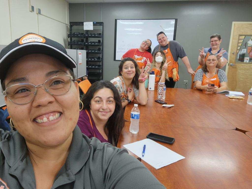 Nicole Gillett tweet media