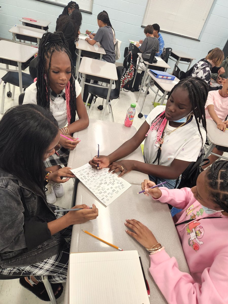PaisleyIBMath's tweet photo. "Constructing viable arguments and critiquing the reasoning of others."

#IB #EveryDayEveryWay https://t.co/hsSbOnMjMl