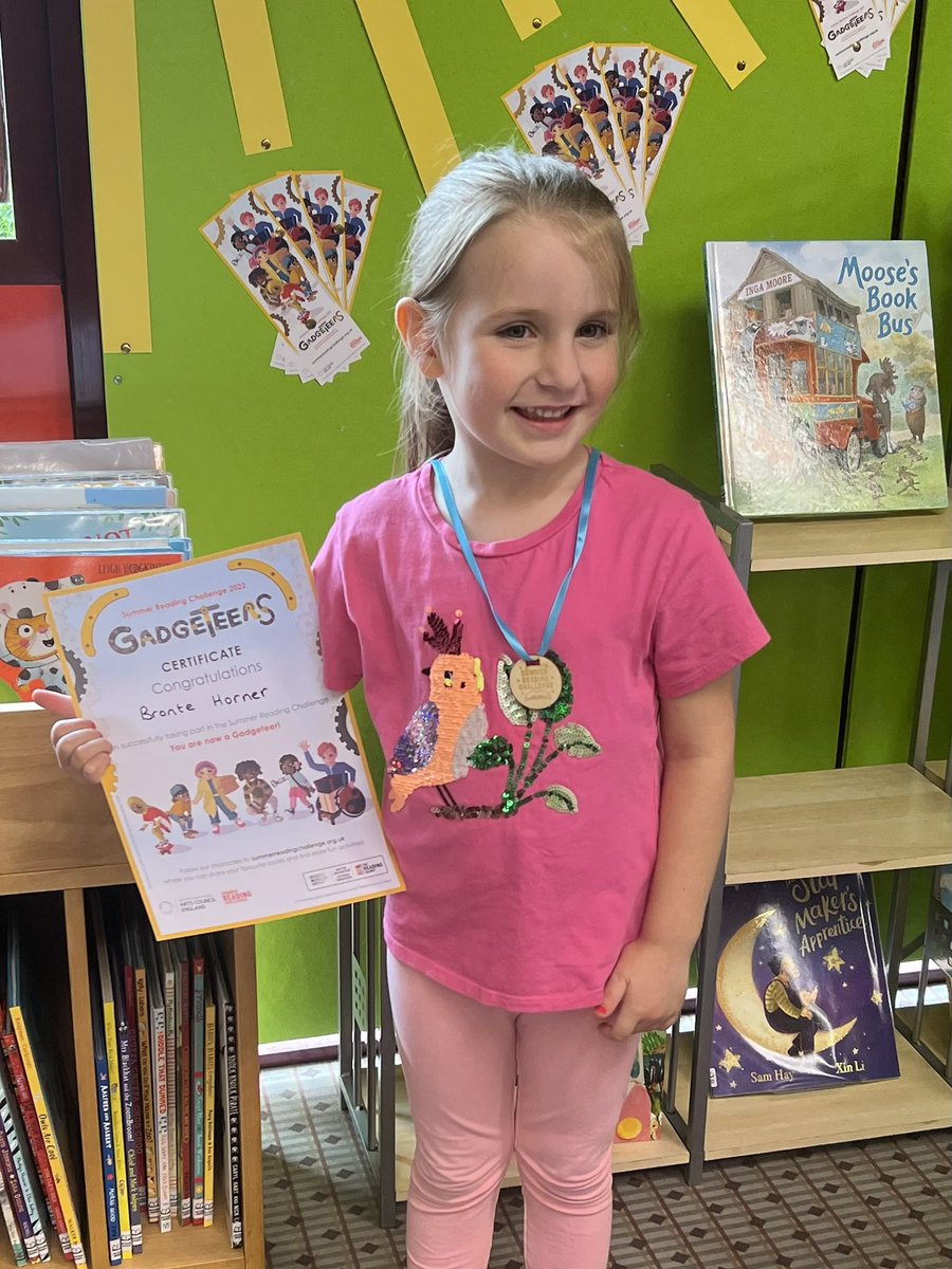 jennewsome's tweet photo. This little girl was very pleased to collect her certificate and medal from Chapeltown Library today!  #summerreadingchallenge2022 #sheffieldlibraries #bookworm #lovebooks #childrensbooks #readingforpleasure   @StMaryHighGreen @SheffLibraries https://t.co/Axew7Ml8Tn