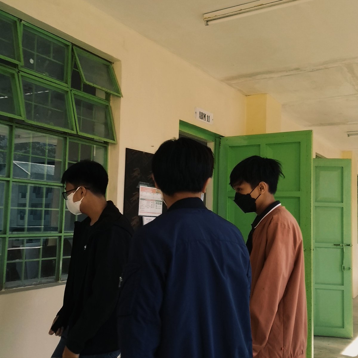 grade11_fansite's tweet photo. [PREVIEW] 300822 RENZEL, JOSH, AND MARVY - Week two 2022

#BCNSHS #SENIORFRESHIES2022 #UBEKESONIANS #RENZEL #JOSH #MARVY https://t.co/bgDSHUdhpF