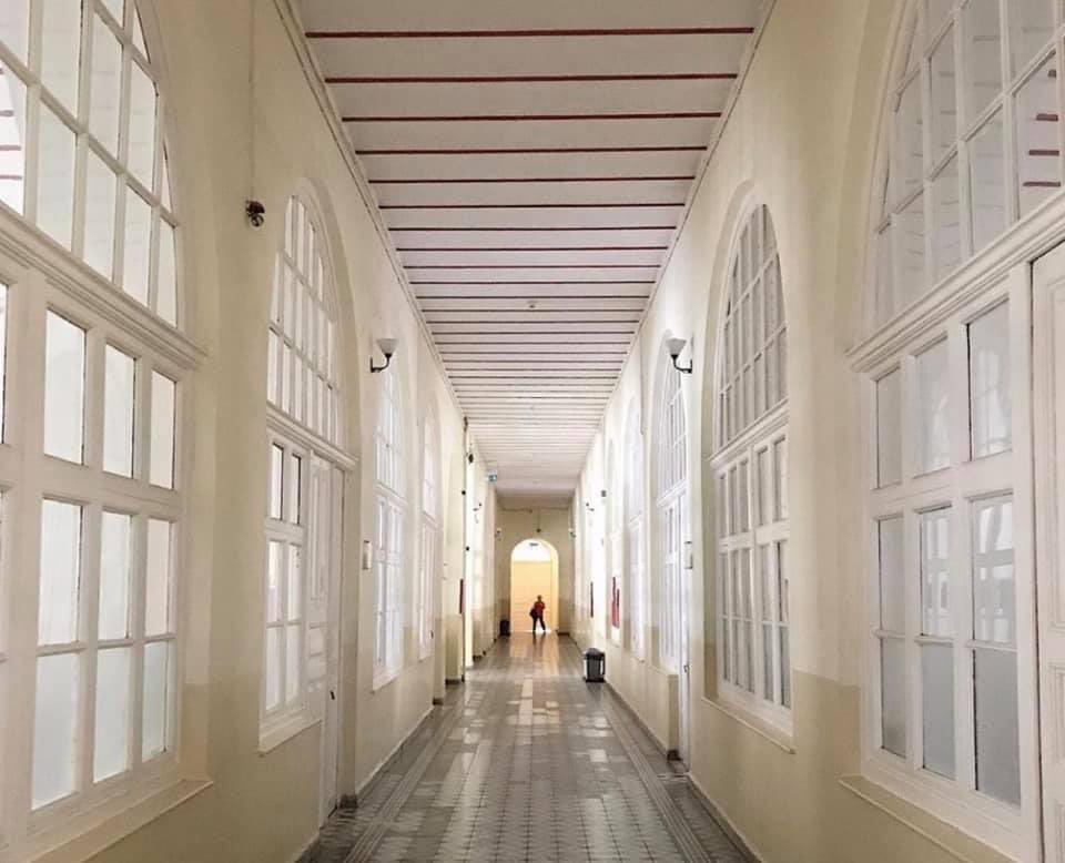 polatyunusemre's tweet photo. İstanbul’daki tarihi okullar; Galatasaray Lisesi 📸 kuruluş tarihi:1491 eski adı mektebi sultan i “ İşimiz gücümüz eğitim” #Beyoğlu #istiklal #eğitimherengeliaşar 🕴 #marif ✒️ Sn. @memleventyazici @meb_ogm @fehmirasimcelik @mahmut_biyikli @ulvisaran https://t.co/mJPXZXA1Vk