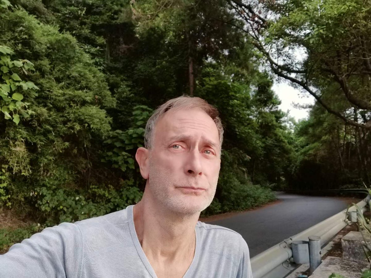 BeehiveChina's tweet photo. It's been a day.. #GinAndTonic #HandRolledCigarette #SelfGround Coffee to wind down for sleep.. #Organic Natural #Tobacco and #Coffee grown in #China.. #Gin.. a necessary evil.. #Guitar.. I would, but.. the neighbours.. 03:20 am China time https://t.co/6mdz0HAa4h