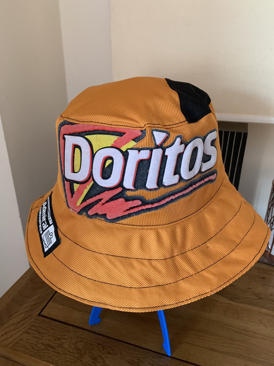 mandyfal1969's tweet photo. Reversible WWFC bucket hat 🐺🧡🖤 https://t.co/rehTMyRUqJ