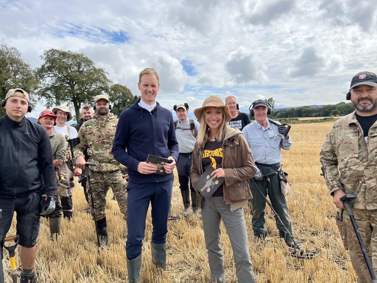 dfttc5's tweet photo. Who’s looking forward to episode 2 of Digging for Treasure: Tonight! This time we’re in Scotland 🏴󠁧󠁢󠁳󠁣󠁴󠁿 keep your eyes peeled 👀 for our sneak-peeks throughout the week! - Friday night at 9pm on Channel 5
#DFT #C5 #MetalDetecting #Scotland #DefinitelyDigging https://t.co/euLZbfk3BD